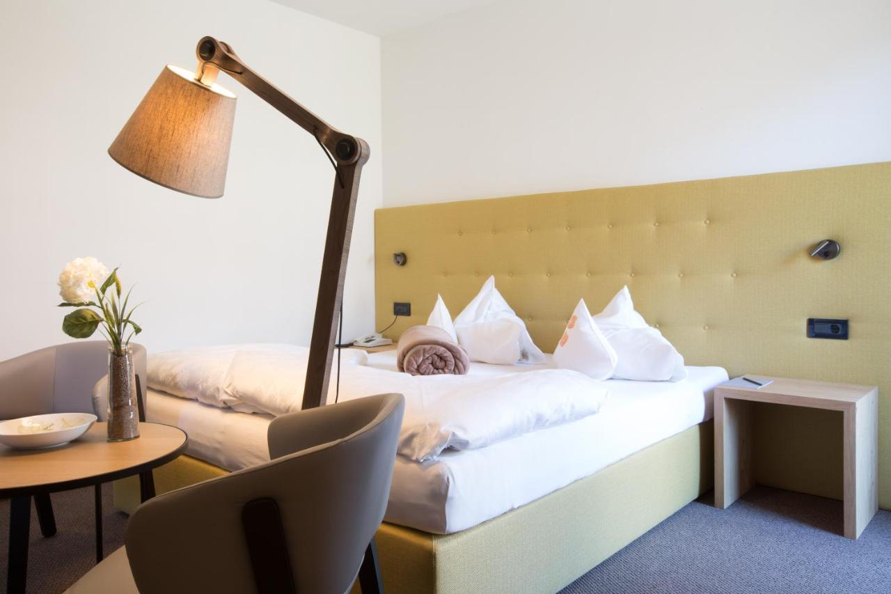Double Room Mountain View